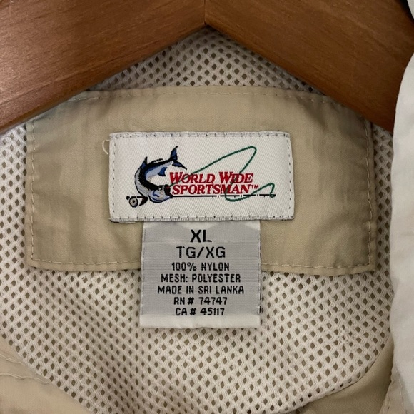 Men’s World Wide Sportsman tan Vented Button Up short sleeve collar shirt, XL - Picture 3 of 4